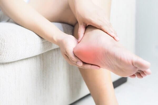 Cách trị đau gót chân tại nhà đơn giản, hiệu quả